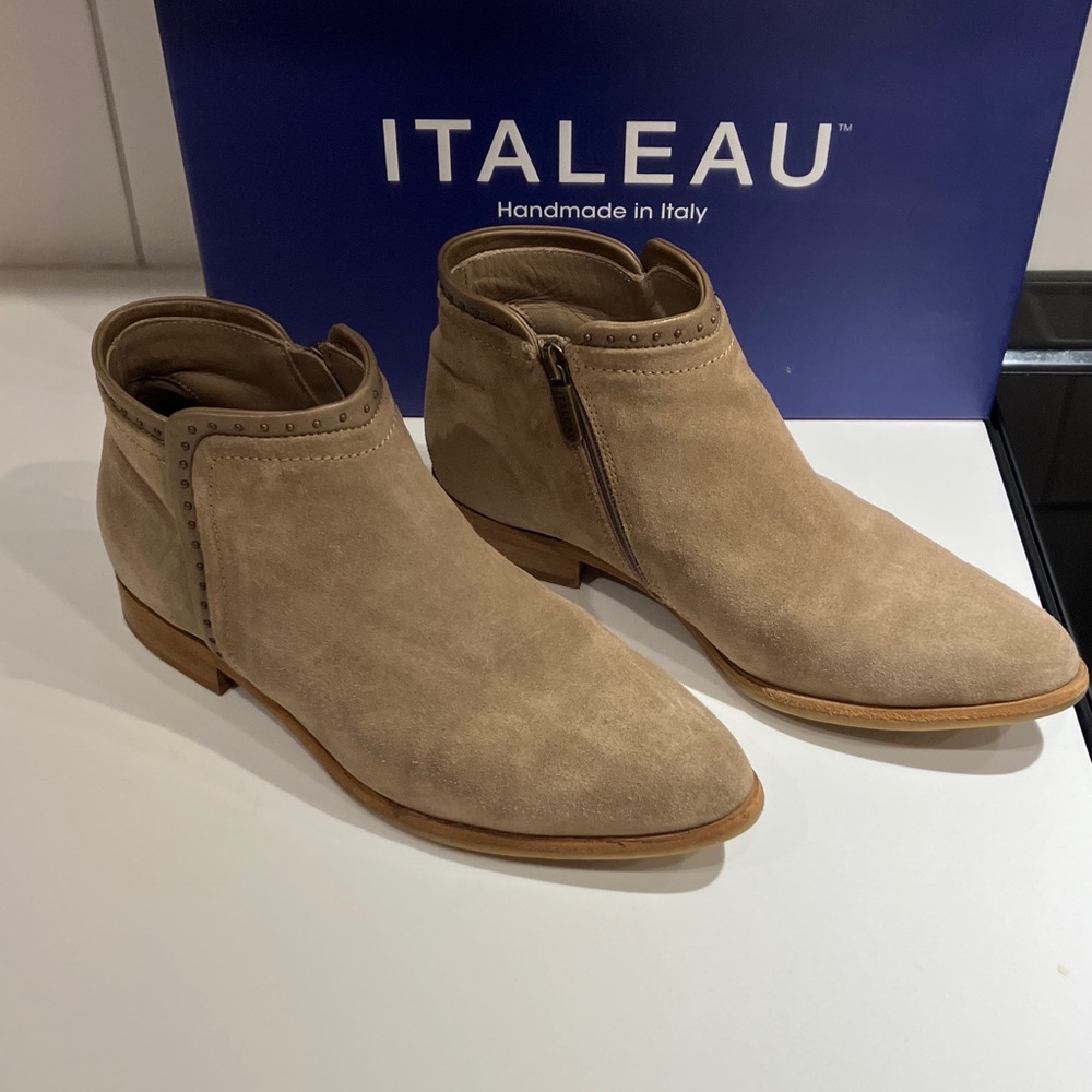 “Italeau” Miralda Tortora” Beige Ankle Boots Size 7